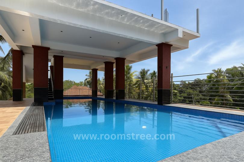 Sportsman Beach Hotel